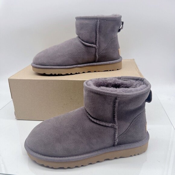 UGG Classic Mini II Genuine Shearling Lined Boots Sheepskin Charcoal Gray US 6 - Picture 2 of 9